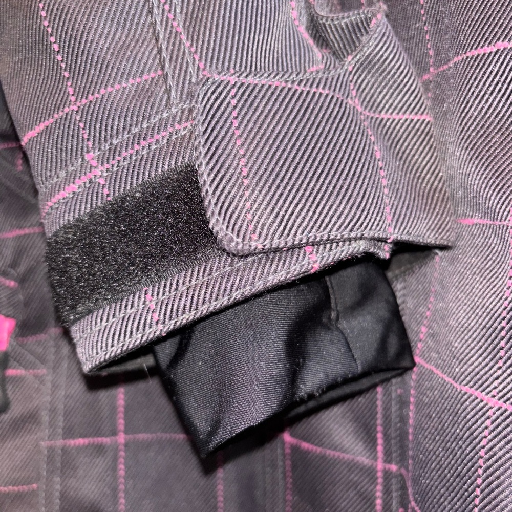 CASTLE SNOWMOBILE JACKET XL PINK AND BLACK PLAID CASTLE SNOWBOARDING COAT - Picture 10 of 14